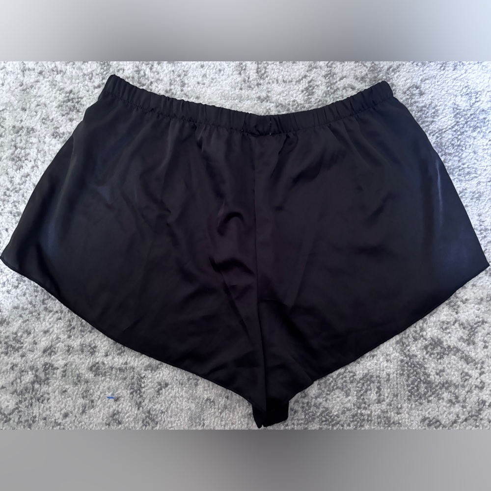 NWT Colsie Satin Lace Trim Cami and Shorts Sleep Set Black Size: Large - Picture 3 of 5